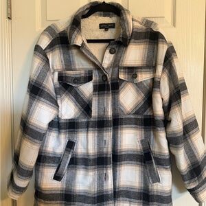 Love Tree Women's Plaid Utility Jacket - Black and Cream and tan